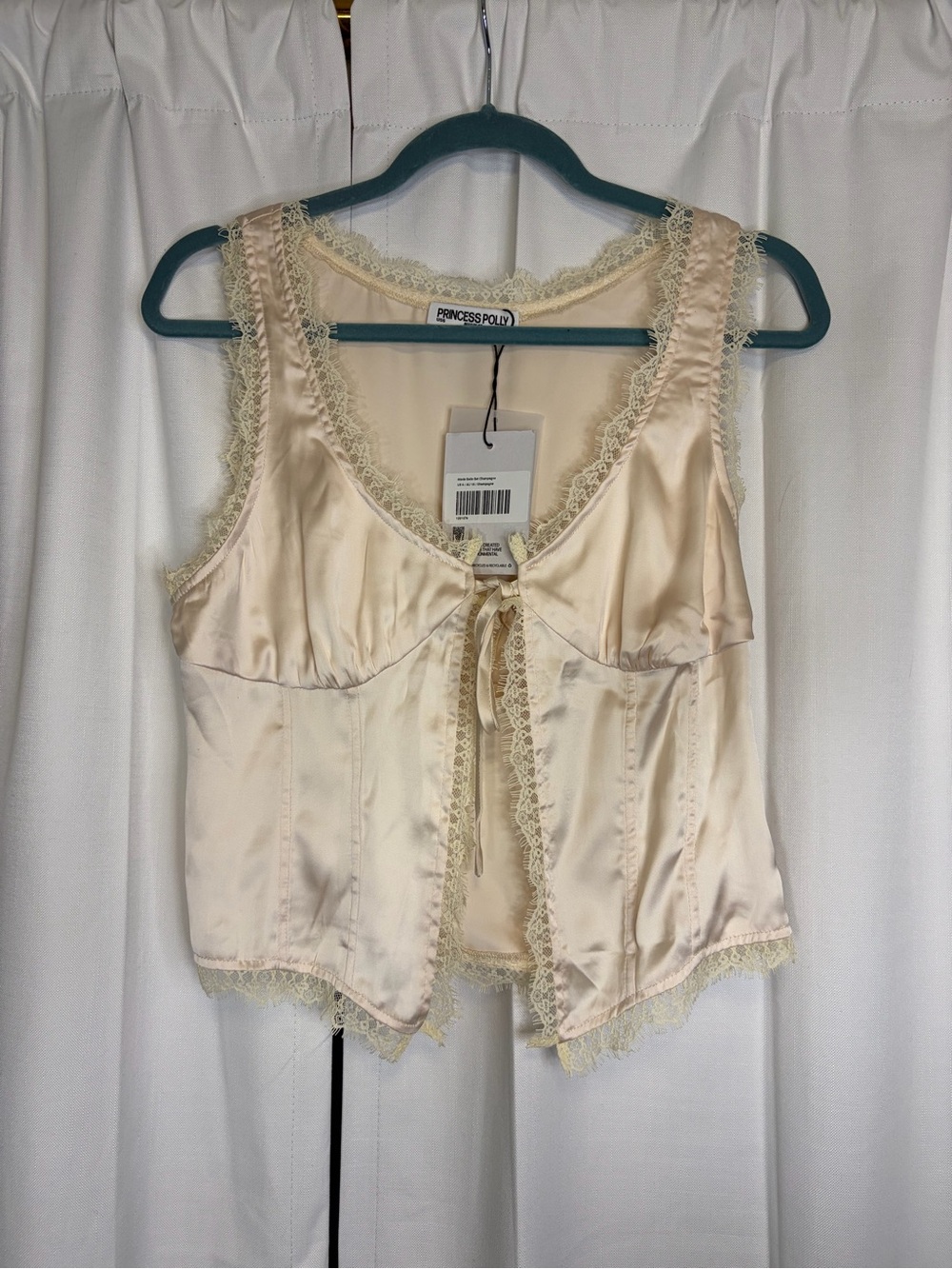 NWT Princess Polly Mavie Lace & Satin Split Tie Top. Size 6. Retail $42 - Picture 3 of 8
